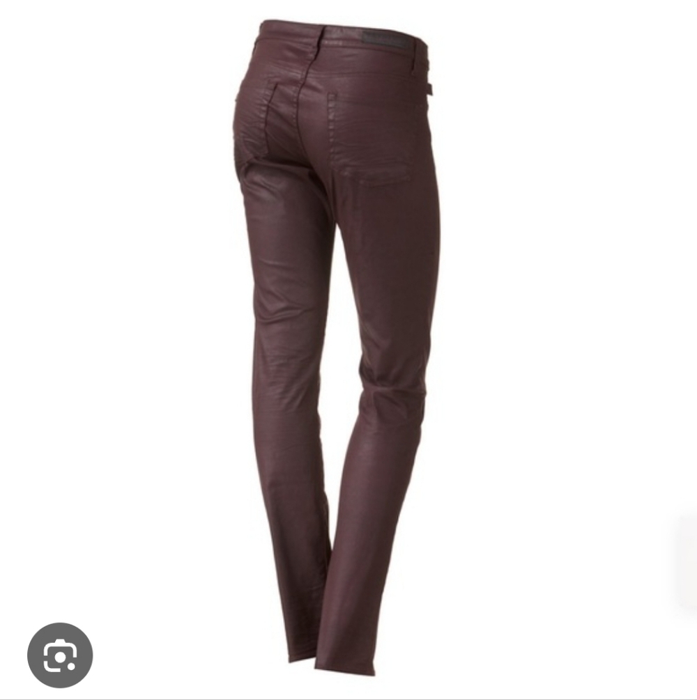Rock & Republic Women's Burgundy Coated Jeans